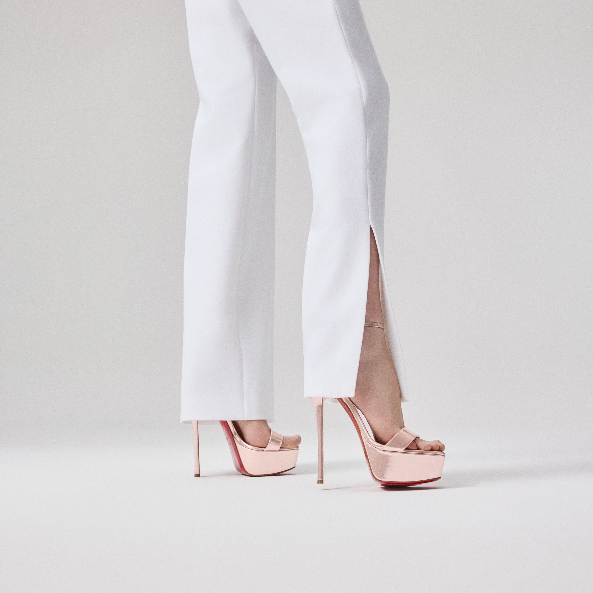 Christian Louboutin Loubi Queen Alta Women Shoes | Color Beige